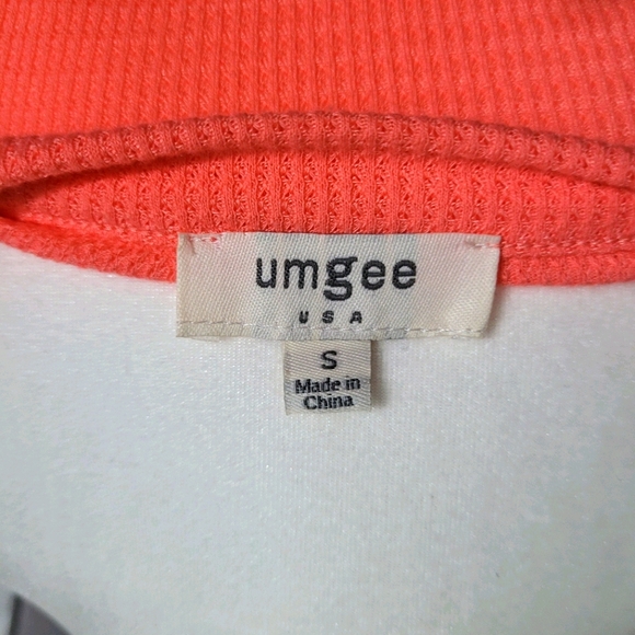 Umgee Cold-Shoulder Top - Picture 5 of 7